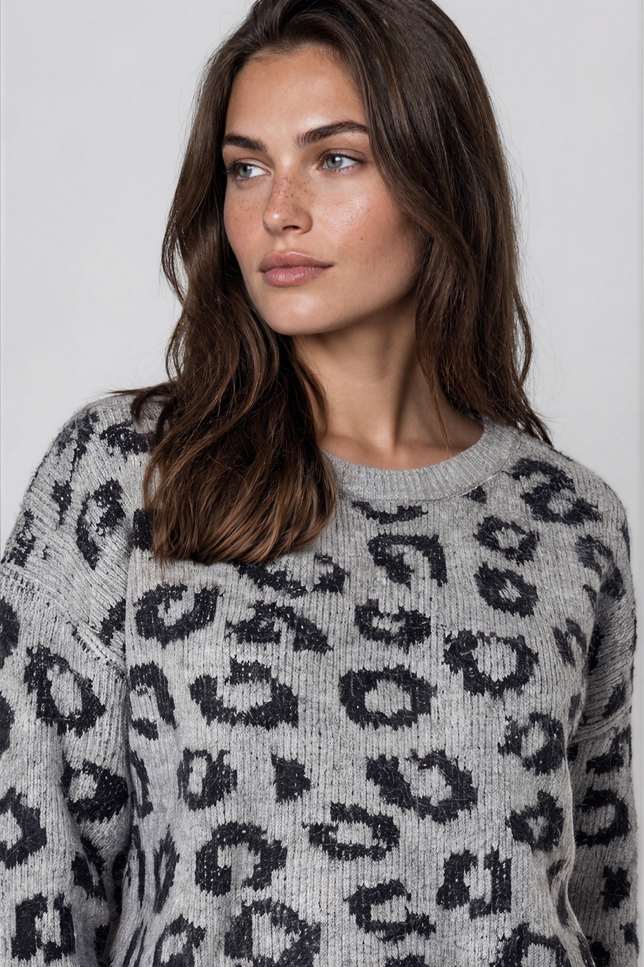 Grey Leopard Pattern Wool‑Blend Knit Jumper